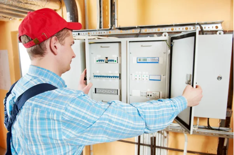 How to hire a licensed electrician