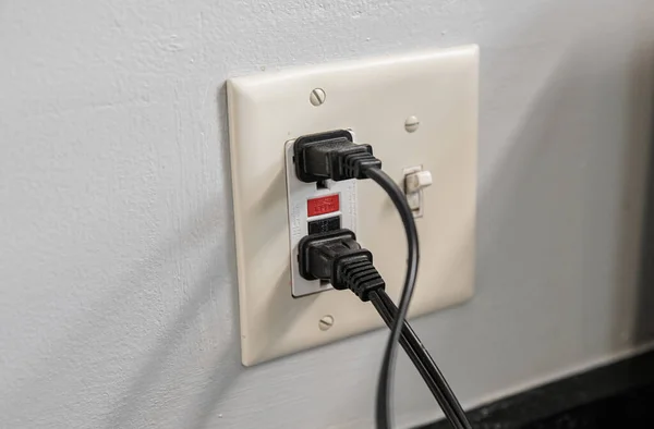 Signs You Need GFCI/AFCI Outlet Upgrades in Your Dallas Home